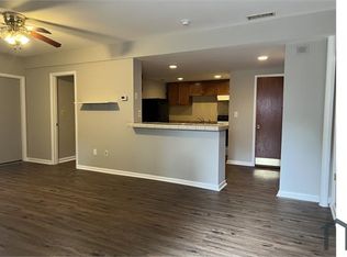 5300 East Dr APT G, Arbutus, MD 21227