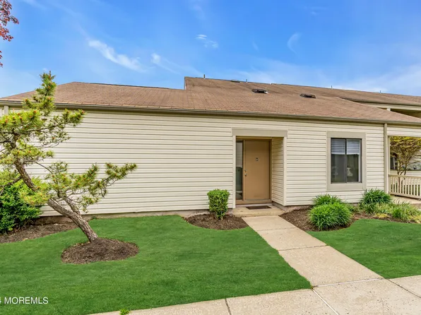 Y1 Avon Drive, East Windsor, NJ 08520