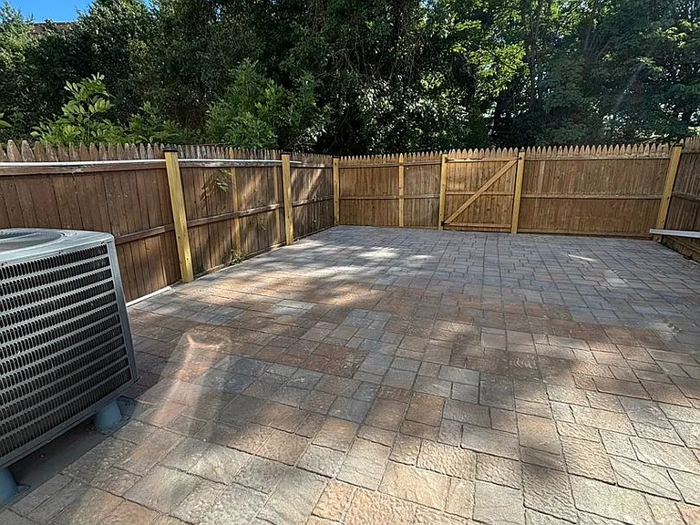 2 Alice Ct — Photo 12