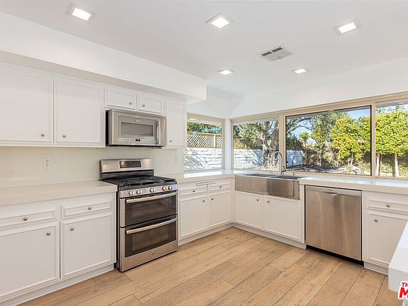 5th image of 4531 Coolhaven Ct