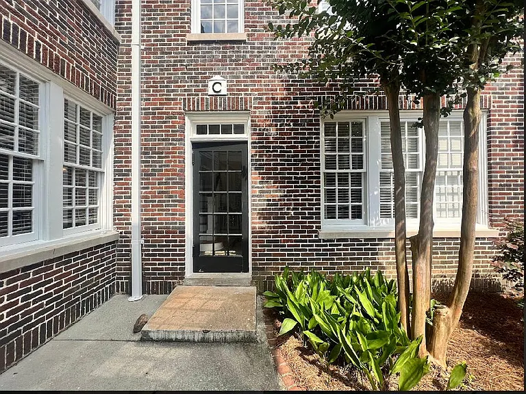 2549 Walton Way #C1 — Photo 3