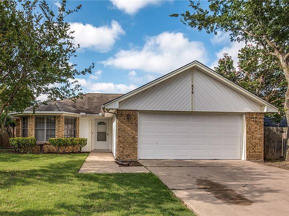 2nd image of 212 Mesa Wood Dr