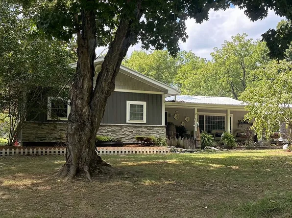 780 County Road 1150e, Sullivan, IL 61951