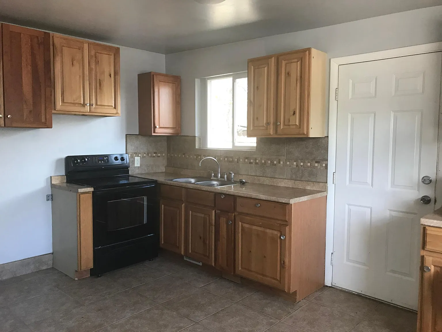 2 bed, 960 sqft, $1,499 — Photo 4