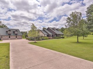 805 Allen Rd, Bentonville, AR 72712