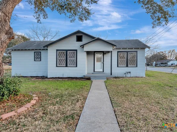 2901 Lone Tree Rd, Victoria, TX 77901