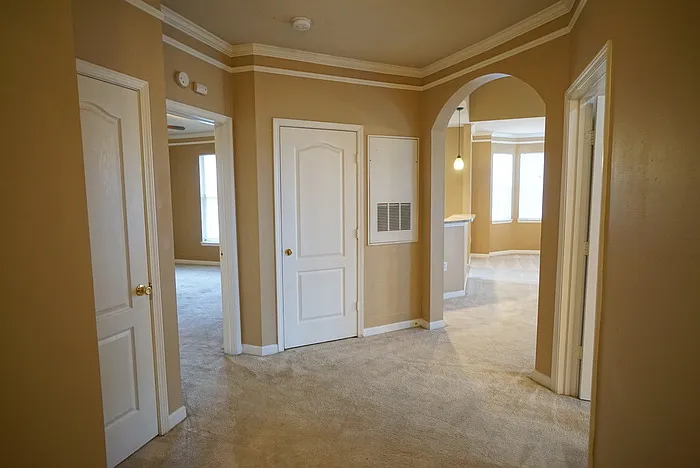 18004 Villa Creek Dr — Photo 6