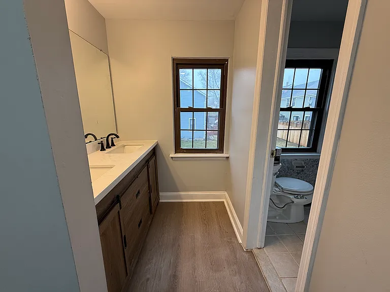 203 Franklin Ct — Photo 15