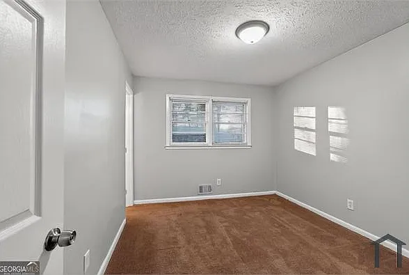 996 Forest Valley Dr SE — Photo 7