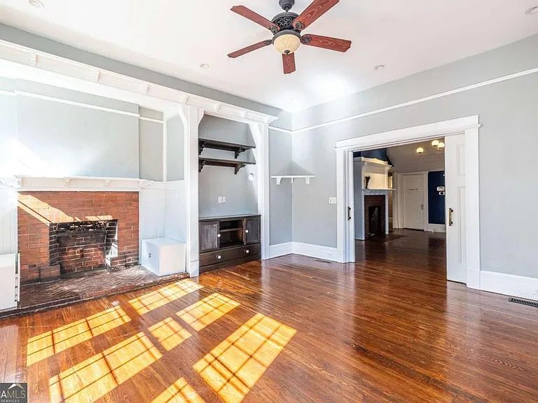 692 Myrtle St NE — Photo 34