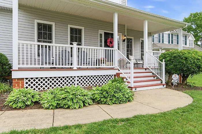 607 Green Garden Cir — Photo 4