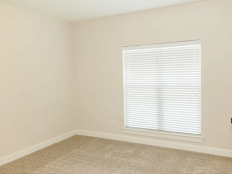 103 Brandywine Ave — Photo 13