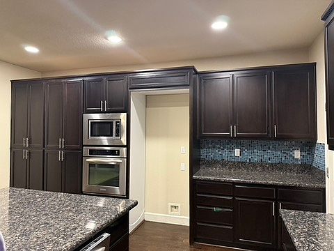 5th image of 928 N Campania Ct
