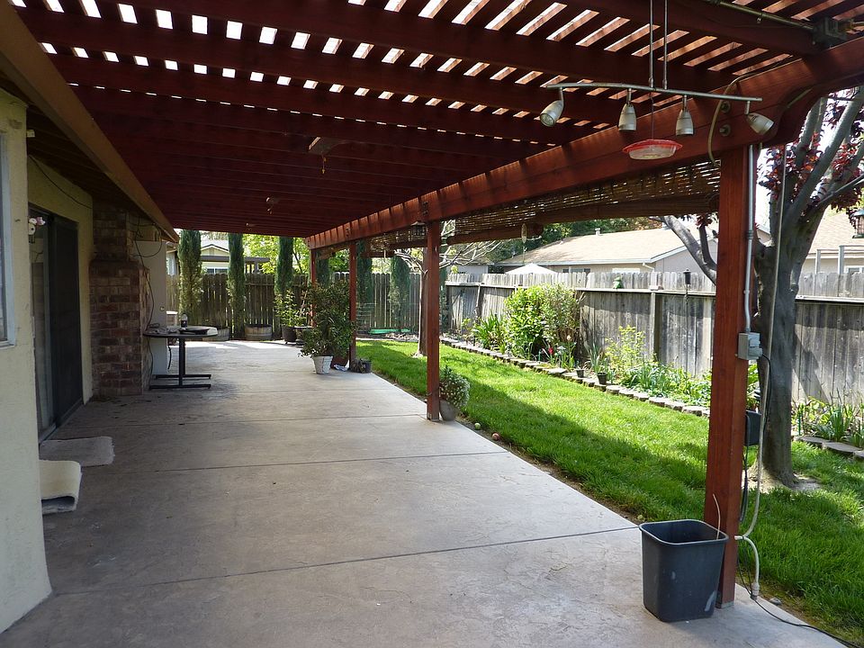 2nd image of 7541 Bierston St