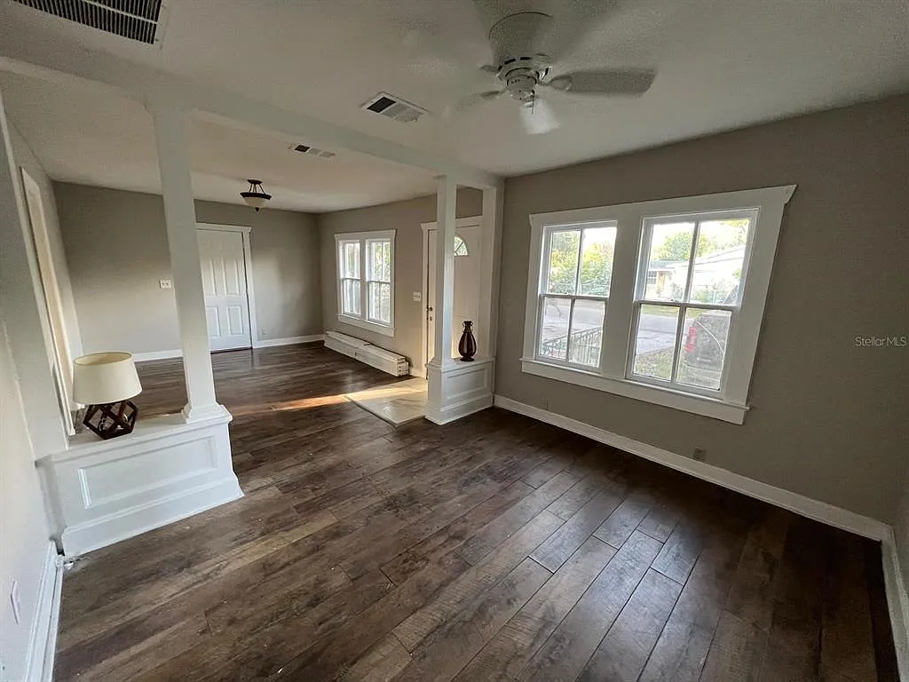2 bed, 1.0 bath, 995 sqft, $1,895 — Photo 4