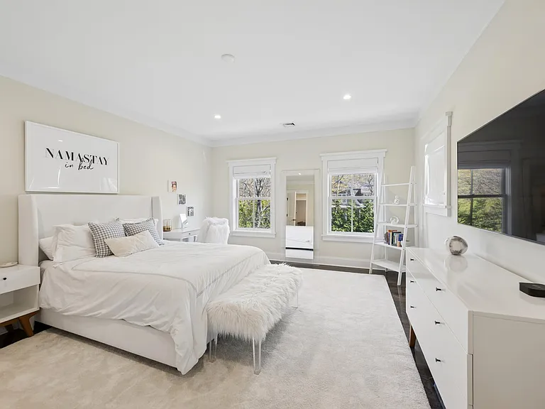 64 Birchwood Ln — Photo 20