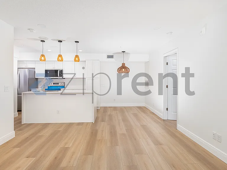 3024 Parkway Blvd #207 — Photo 3