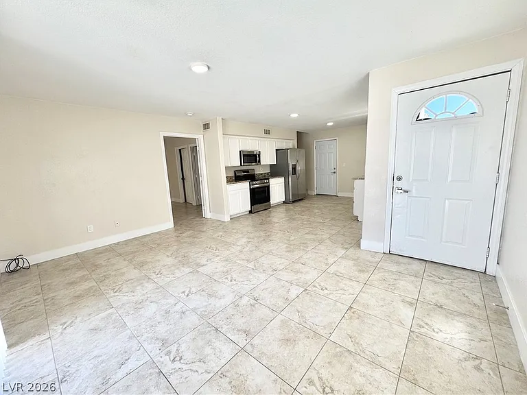640 San Lorenzo St #A — Photo 3