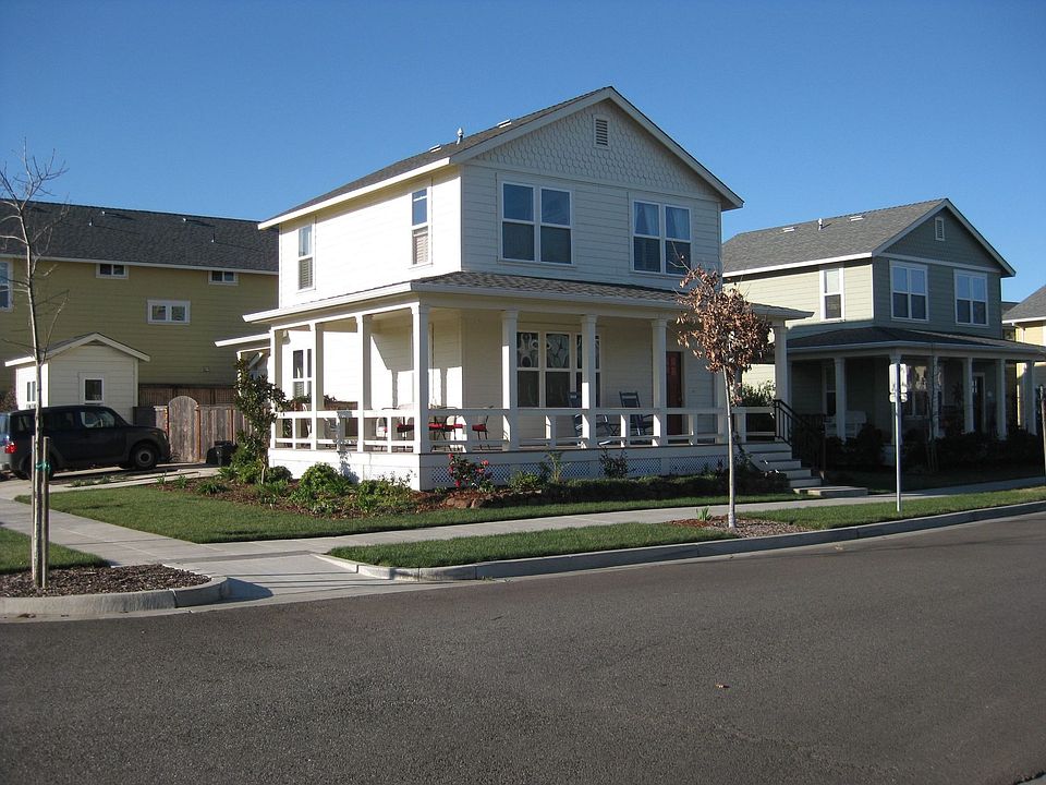 Great corner lot location