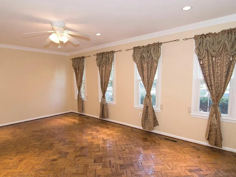 222 Apple Blossom Ct — Photo 4