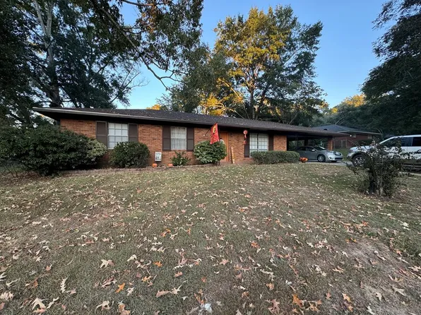 127 Live Oak Dr, Natchez, MS 39120