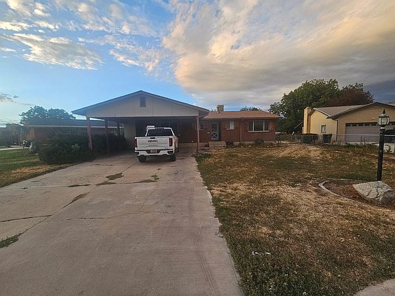 3rd image of 1001 E Flonette Ave