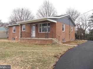 35 Locust Dr, Littlestown, PA 17340