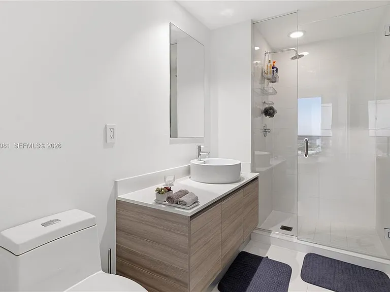 121 NE 34th St #2109 — Photo 4