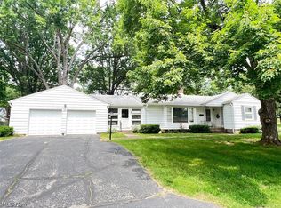 1929 Stabler Rd, Akron, OH 44313