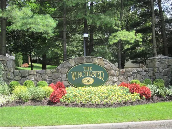 3 Clubway Cir, Yonkers, NY 10710