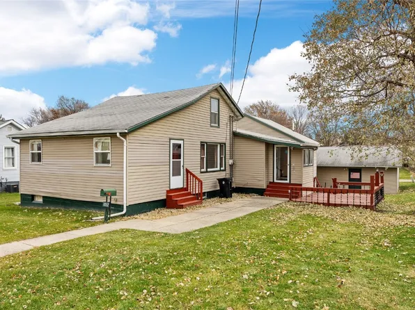 1012 Sycamore St, Tipton, IA 52772
