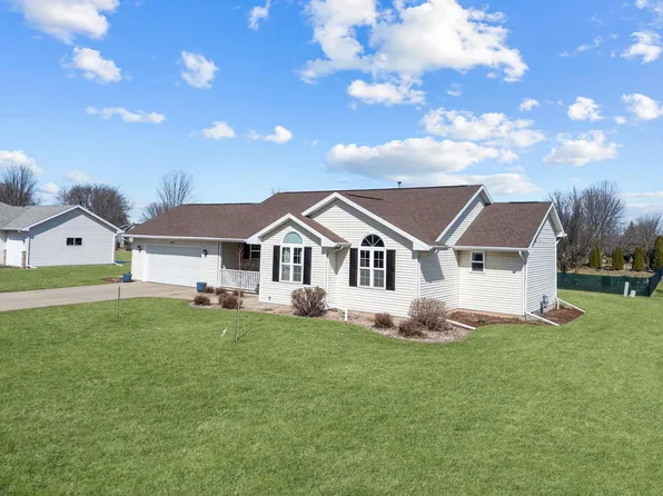 W6034 Hearthstone Dr, Appleton, WI 54915