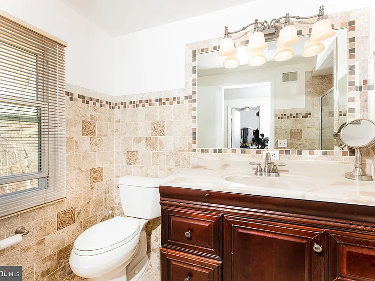 9129 Wandering Trail Dr — Photo 20