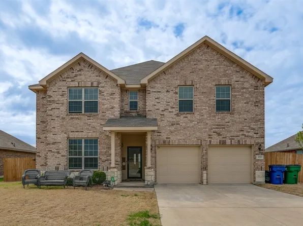 273 Saddlebrook Ln, Waxahachie, TX 75165
