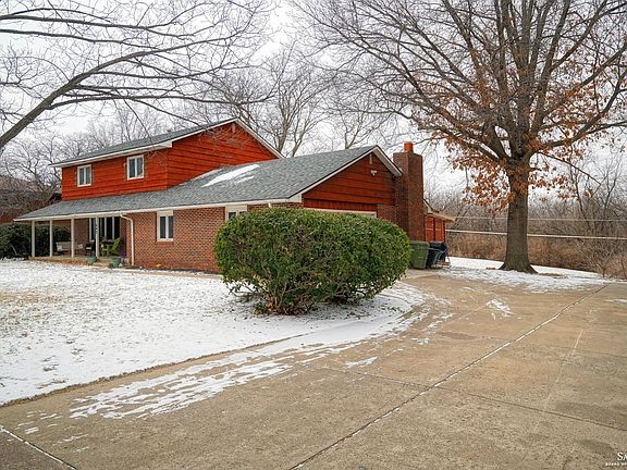2nd image of 642 Starlight Dr