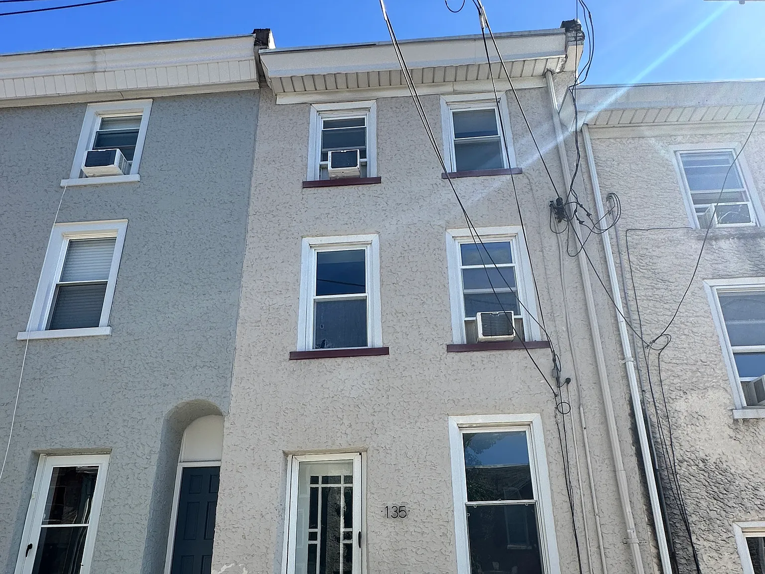 4 bed, 1600 sqft, $2,350 — Photo 1