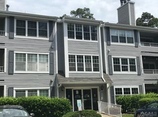 810 Meadow Ct #810, Helmetta, NJ 08828