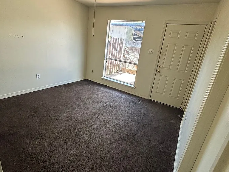 5705 E Texas St #84 — Photo 4