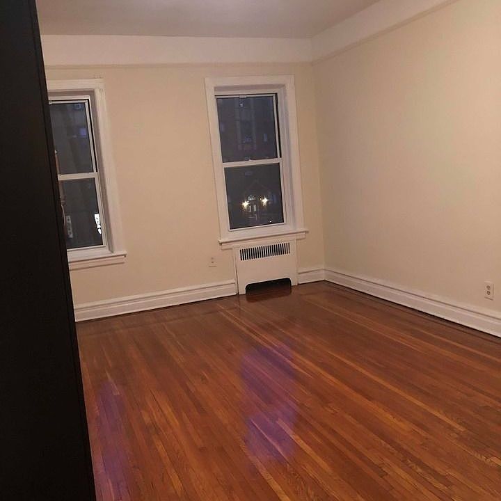 2nd image of 210 Marine Ave APT 2C