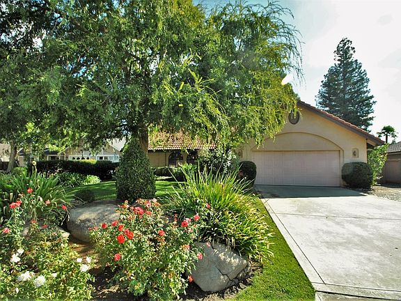 3rd image of 9066 N Cherryhill Ln