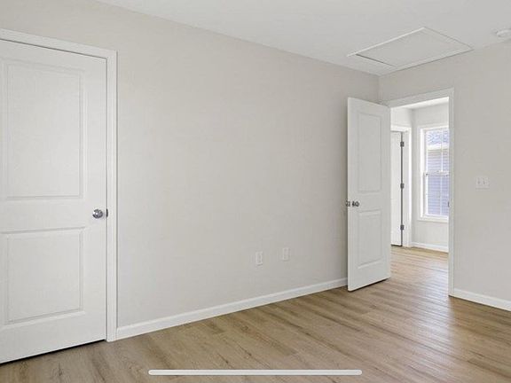 4th image of 275 Broadway St #B