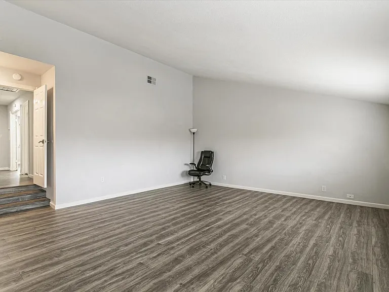2829 Glen Decker Ct — Photo 19