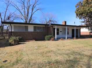 10721 Hallstead Dr, Saint Louis, MO 63136