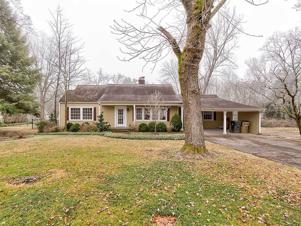 1st image of 202 Mayflower Dr