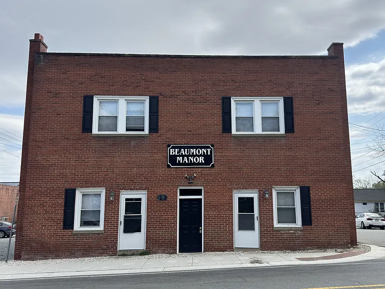 126 S Beaumont Ave — Photo 10