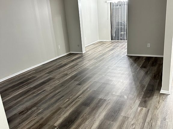2nd image of 513 Forsythia Ln