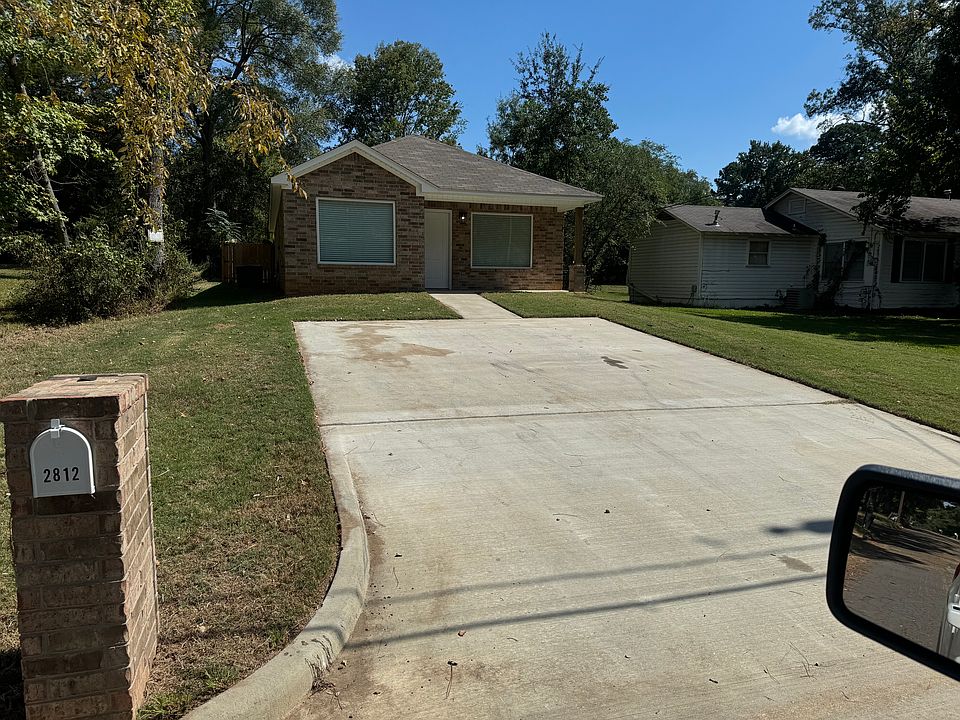 1st image of 2812 Garland Ave