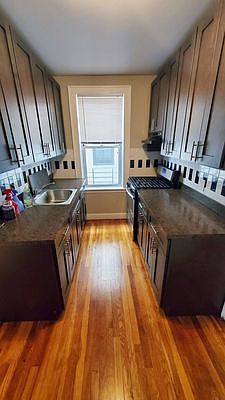 2nd image of 21-67 27th St #Bb4