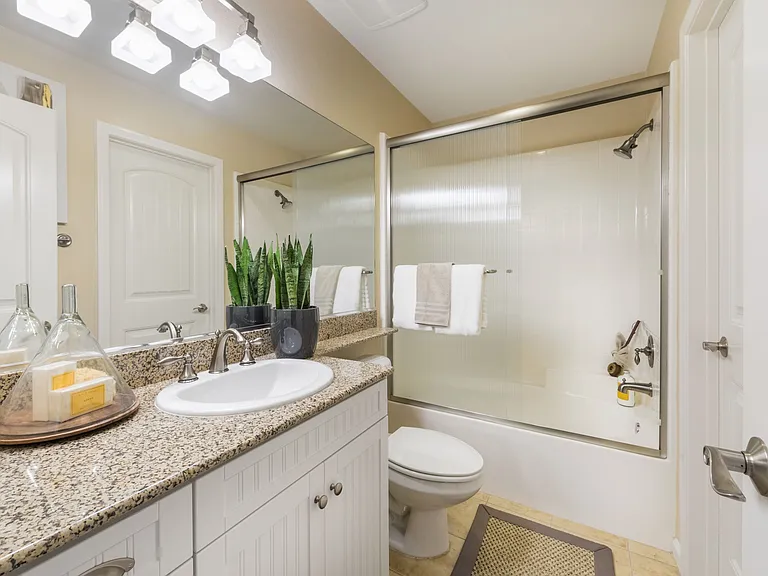 Woodbury Place Apartment Homes — Photo 20