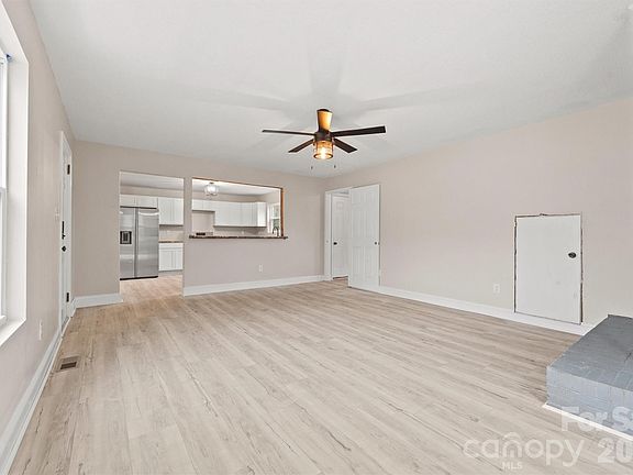 4th image of 3526 Mount Holly Rd